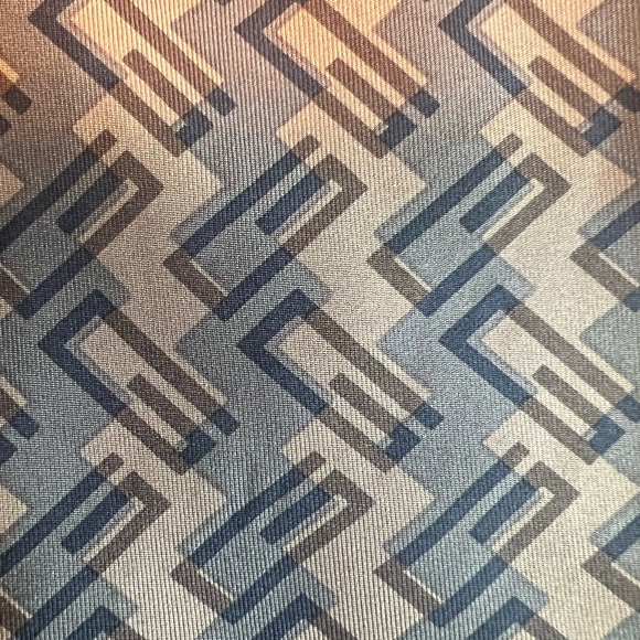 Authentic Gucci Tie - Picture 5 of 5